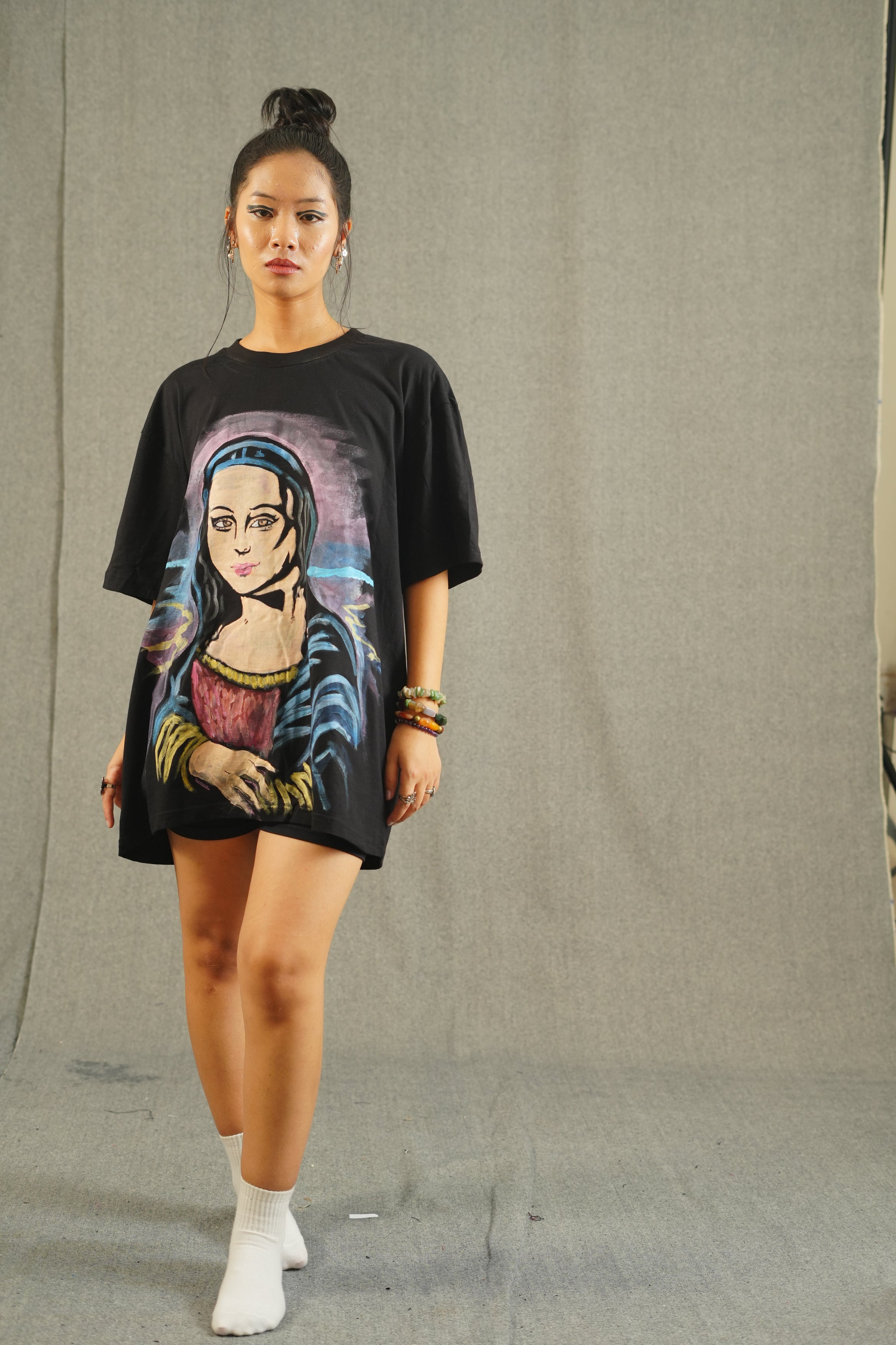 Hand Painted Mona Lisa black tee