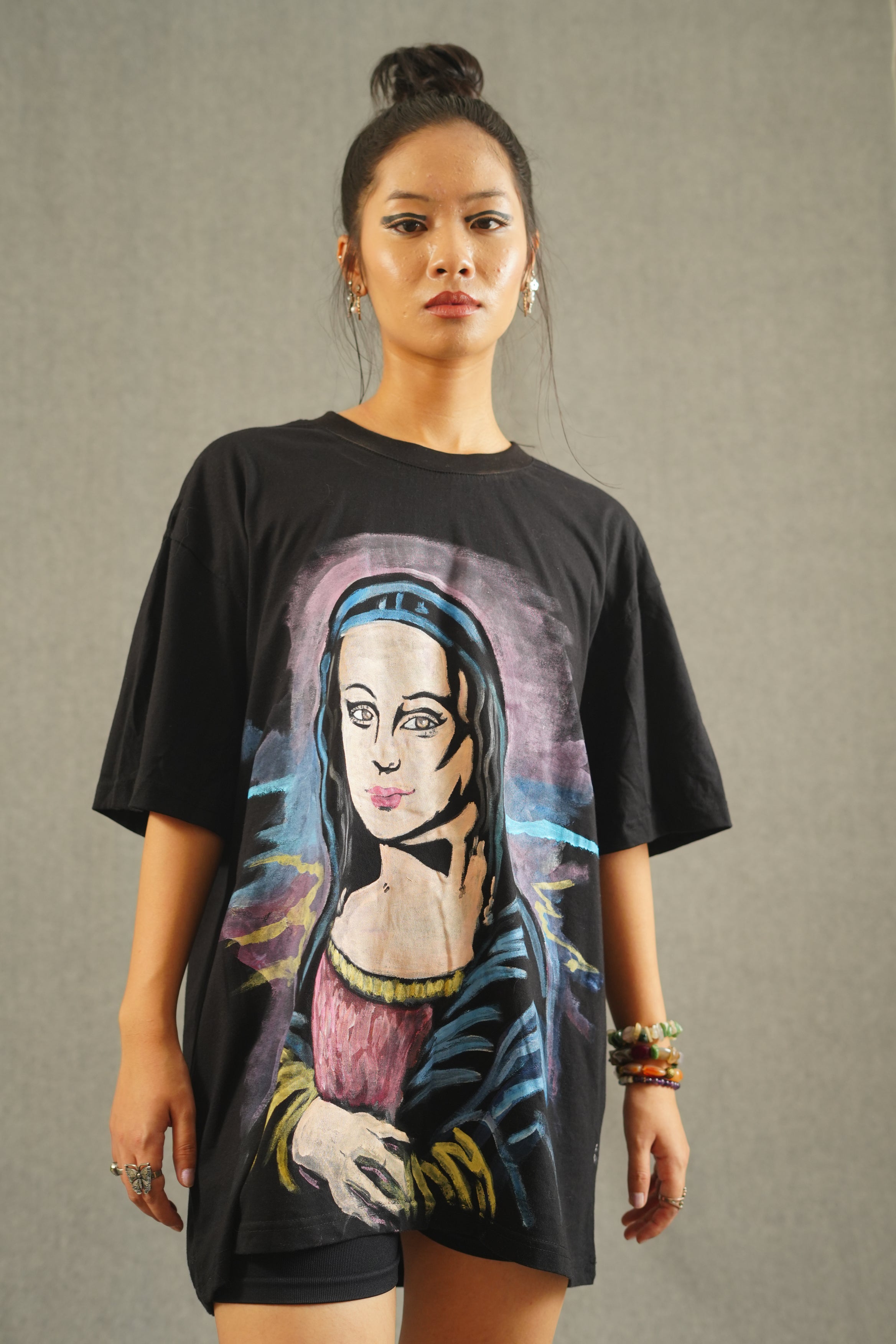 Hand Painted Mona Lisa black tee