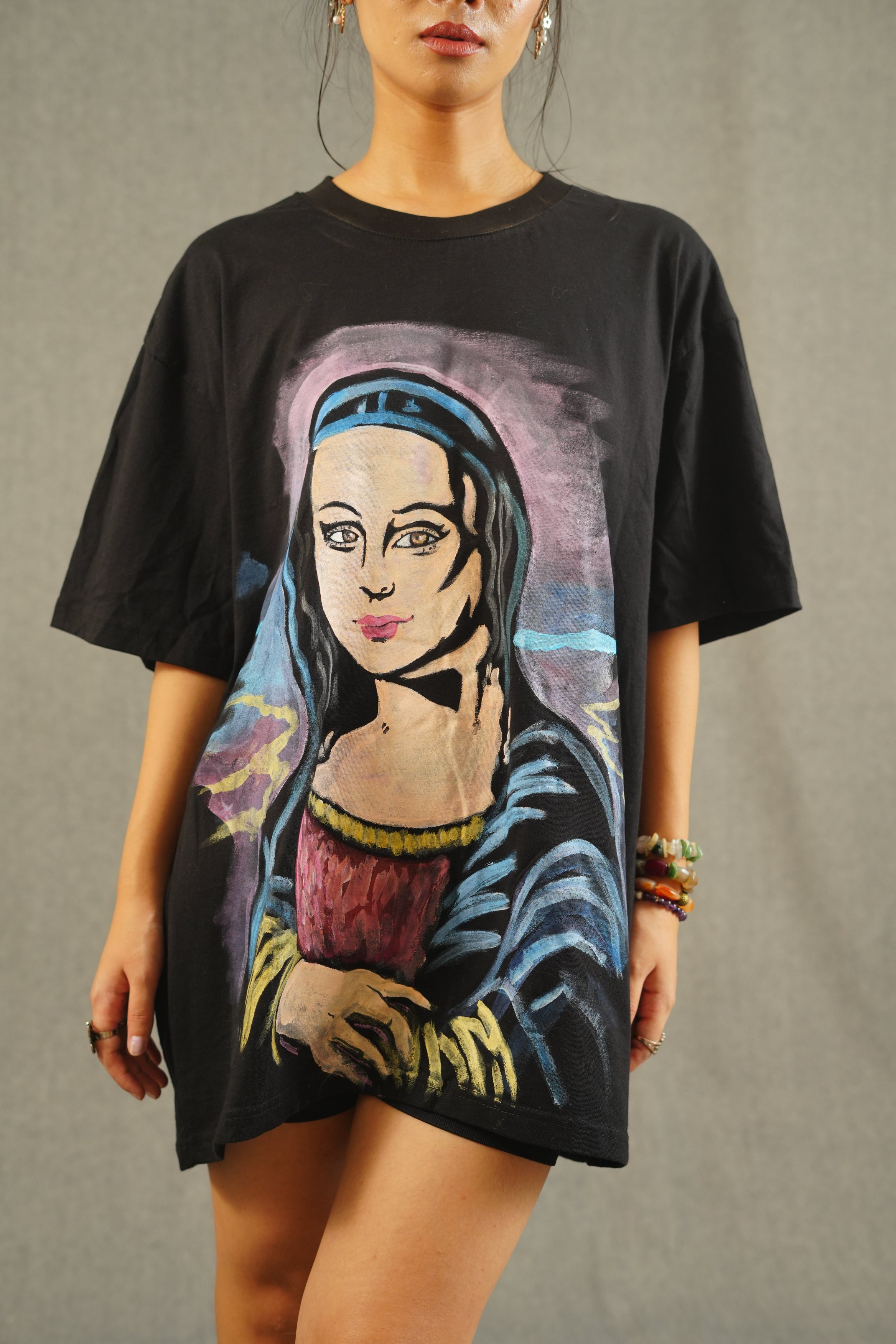 Hand Painted Mona Lisa black tee